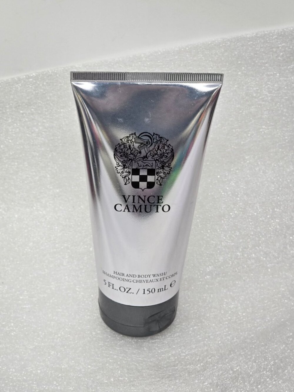 Vince Camuto Hair & Body Wash 5 Fl Oz / 150 mL For All Skin Types